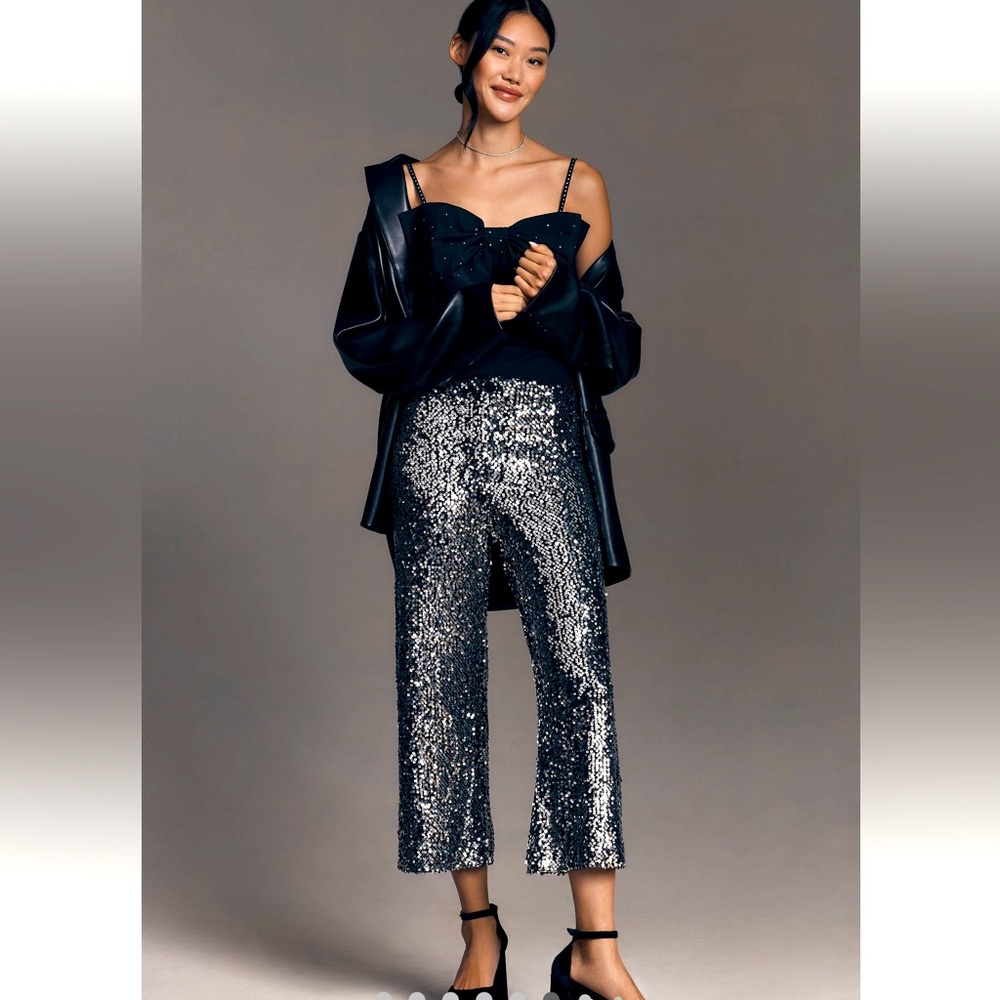 Anthropologie - The Colette Cropped Wide-Leg
Sequin Pants Size 31 waist